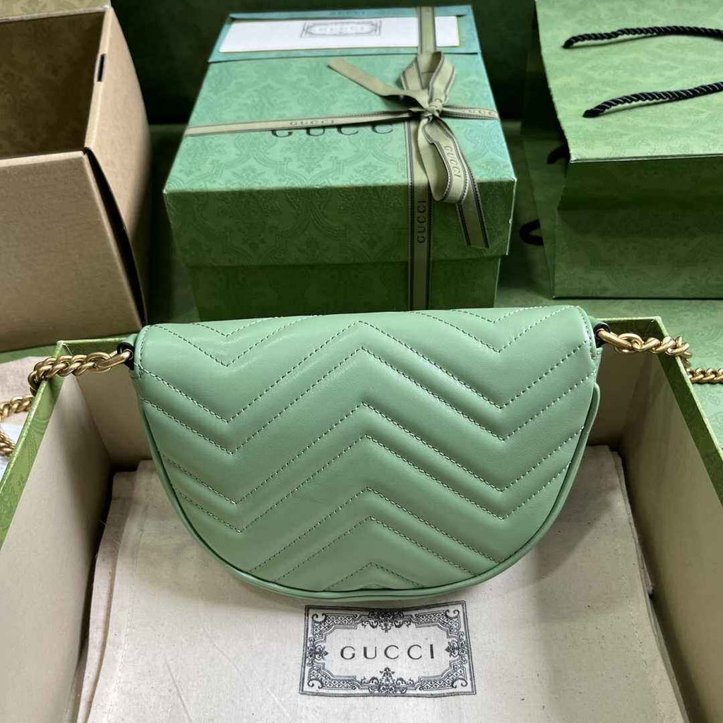 Gucci 746431 GG Marmont matelassé chain mini bag in green leather