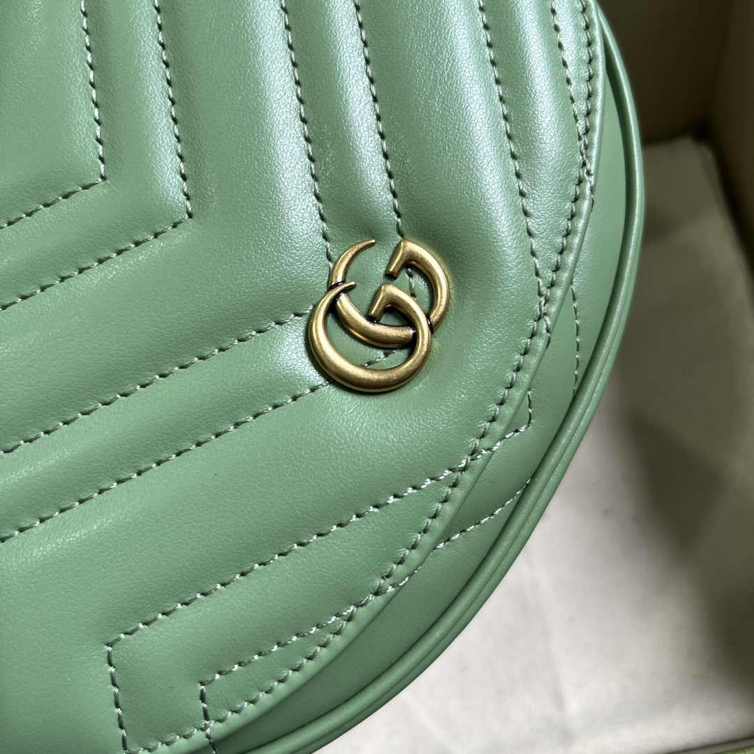 Gucci 746431 GG Marmont matelassé chain mini bag in green leather