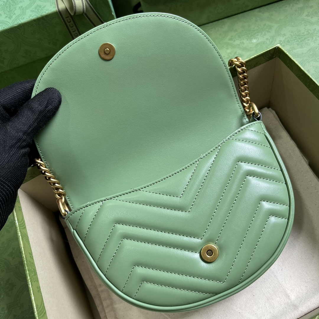 Gucci 746431 GG Marmont matelassé chain mini bag in green leather