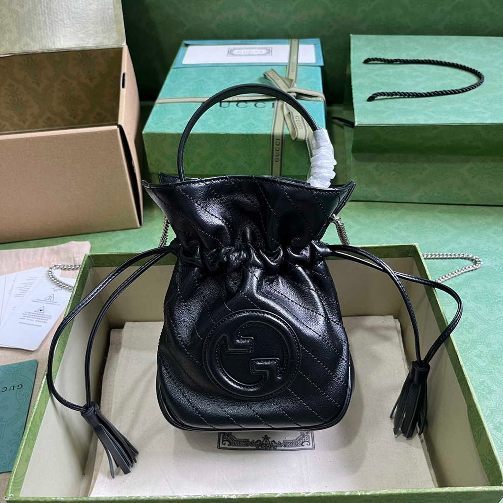 Gucci 760313 Blondie mini bucket bag in black leather