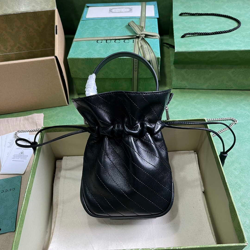 Gucci 760313 Blondie mini bucket bag in black leather