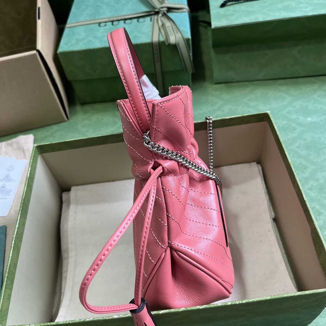 Gucci 760313 Blondie mini bucket bag in pink leather