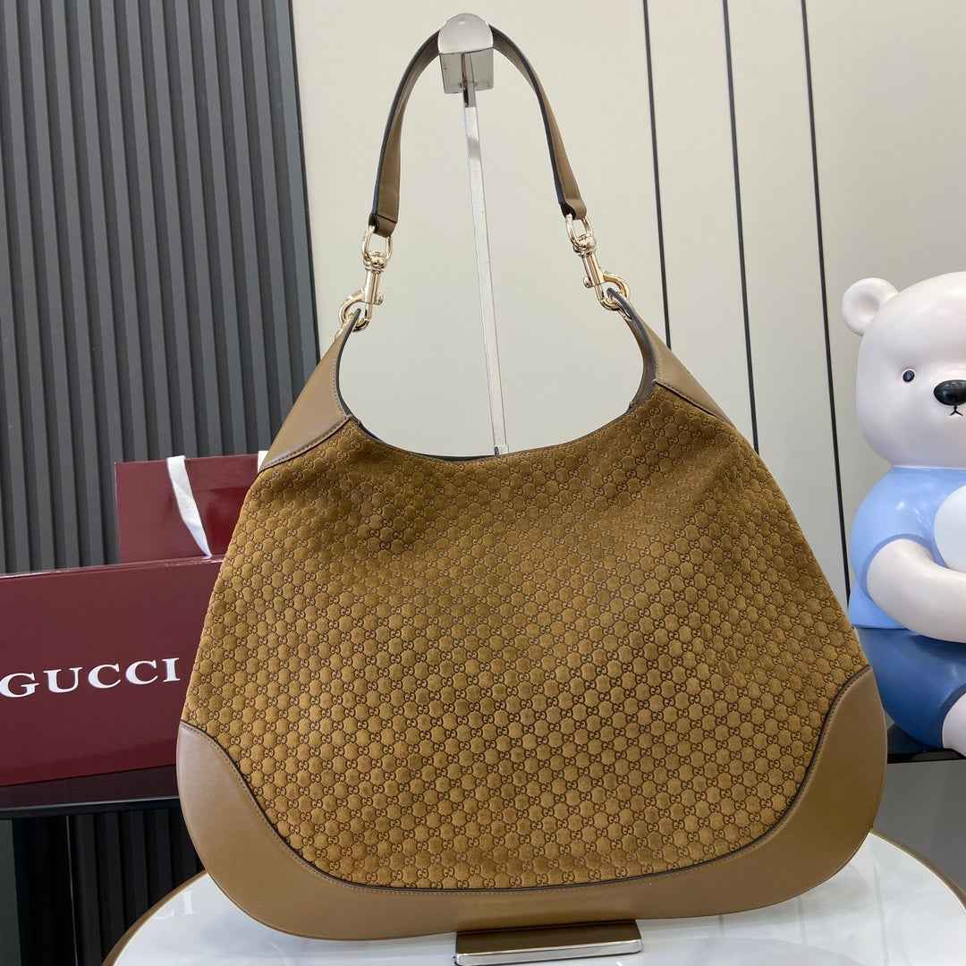 Gucci B large shoulder bag, 815924 in brown GG suede