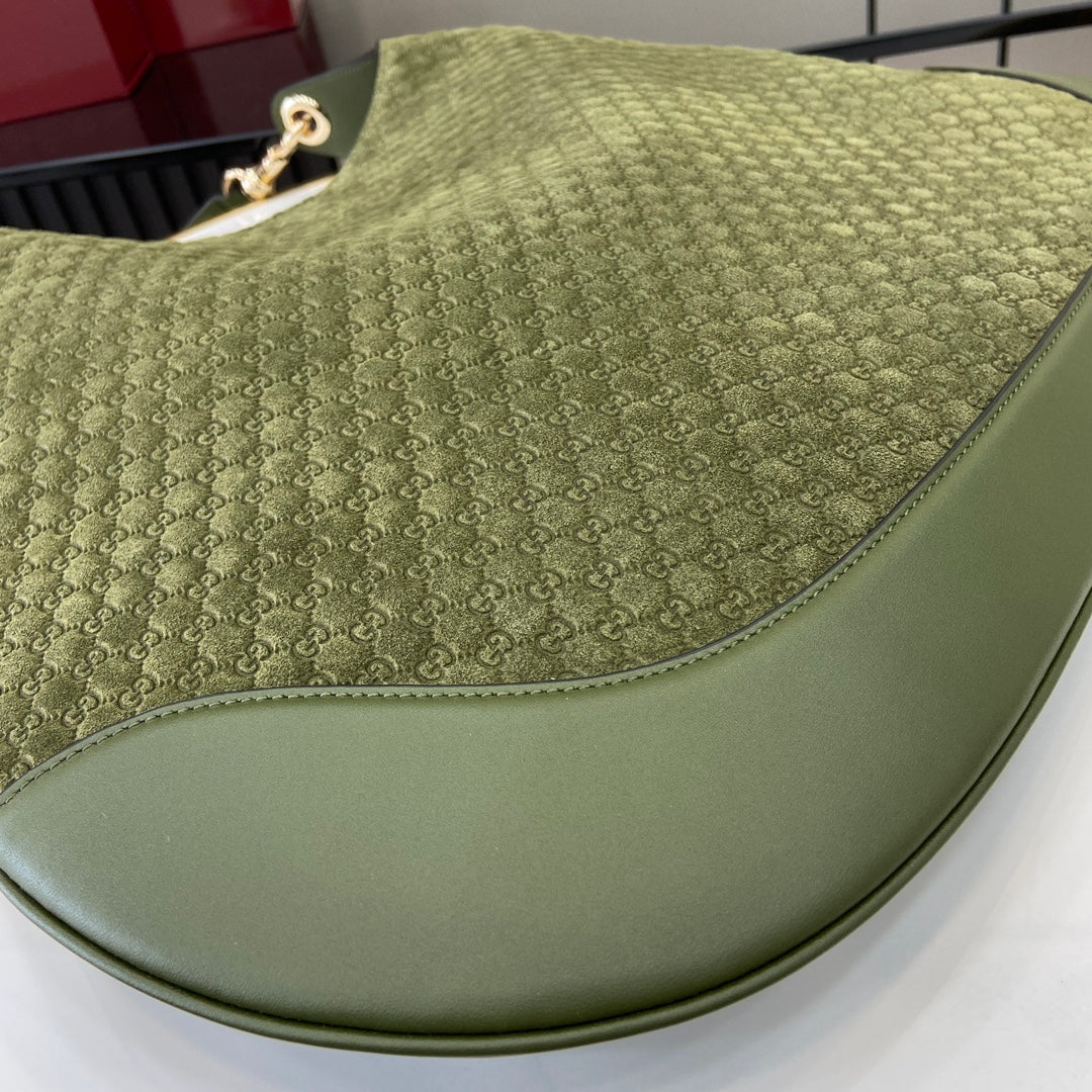 Gucci B large shoulder bag, 815924 in dark green GG suede