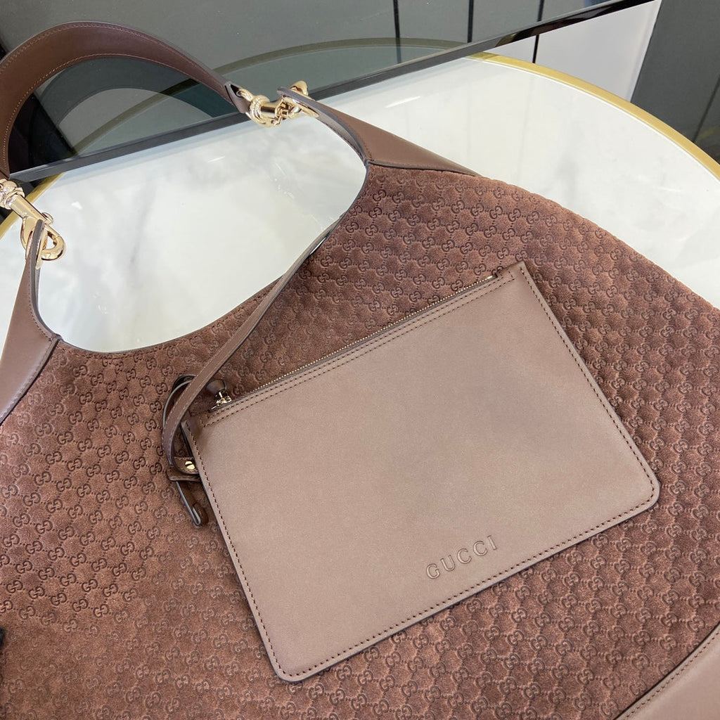 Gucci B large shoulder bag, 815924 in coffee GG suede