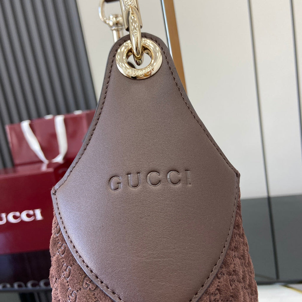 Gucci B large shoulder bag, 815924 in coffee GG suede