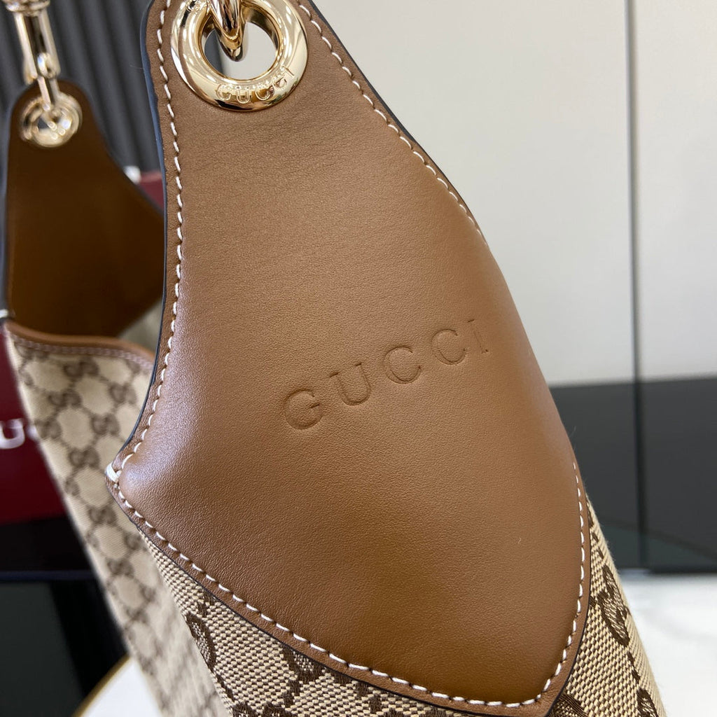 Gucci B large shoulder bag, 815924 in beige and dark brown
