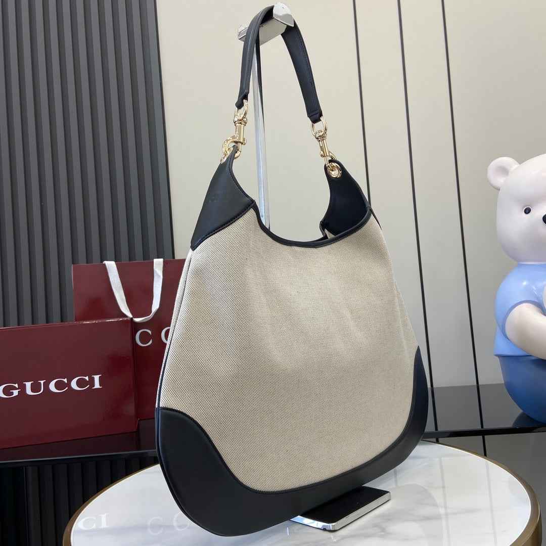Gucci B Large shoulder bag, 815924 in natural canvas black leather
