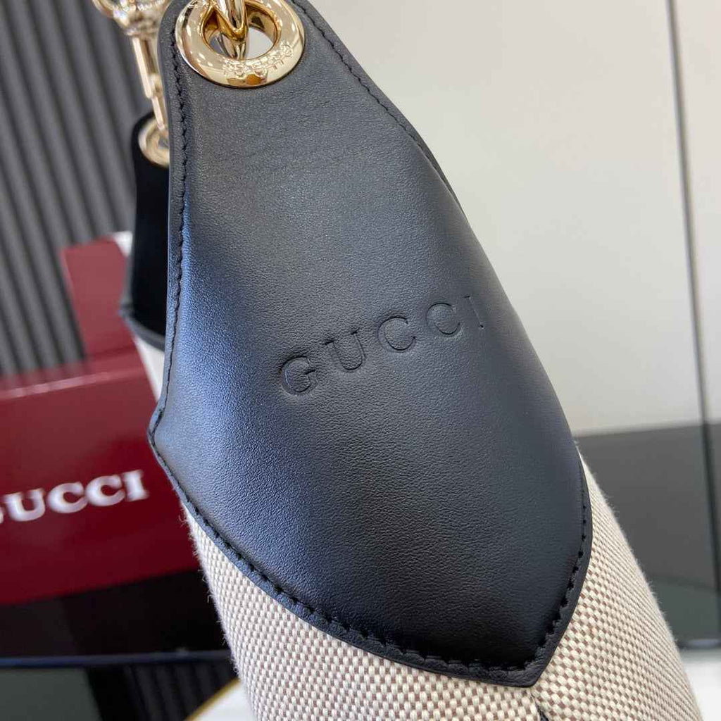 Gucci B Large shoulder bag, 815924 in natural canvas black leather