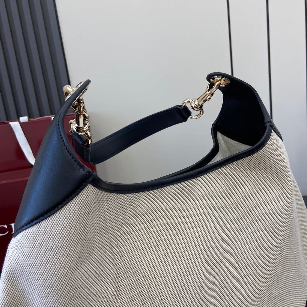 Gucci B Large shoulder bag, 815924 in natural canvas black leather