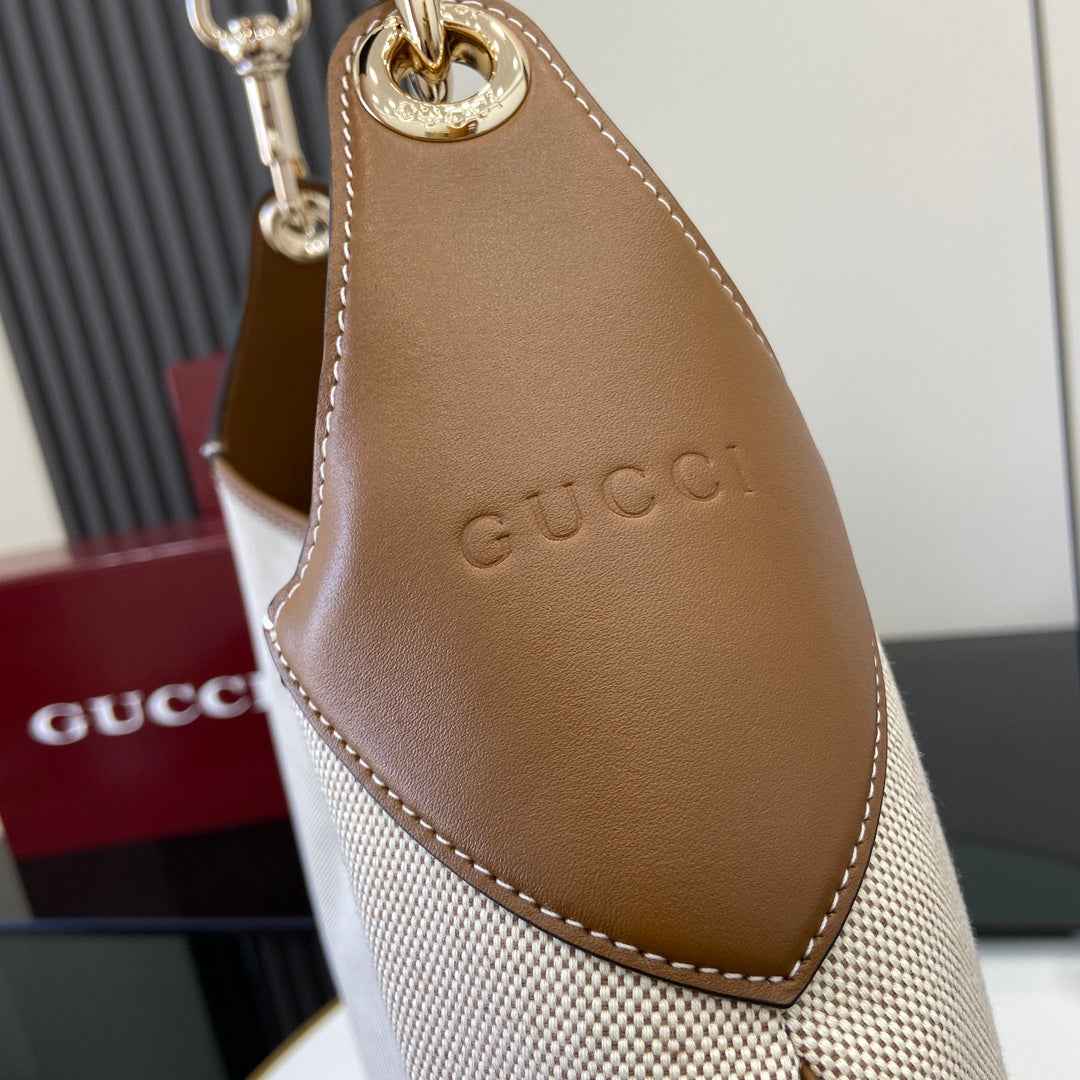 Gucci B large shoulder bag, 815924 in natural canvas brown leather
