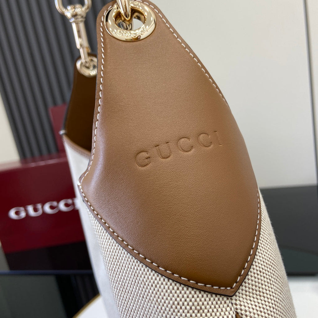 Gucci B large shoulder bag, 815924 in natural canvas brown leather