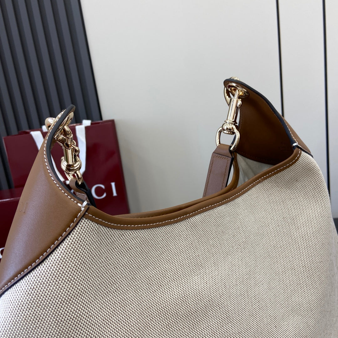 Gucci B large shoulder bag, 815924 in natural canvas brown leather