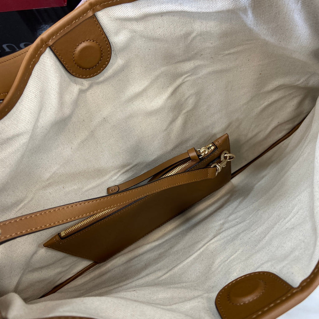 Gucci B large shoulder bag, 815924 in natural canvas brown leather