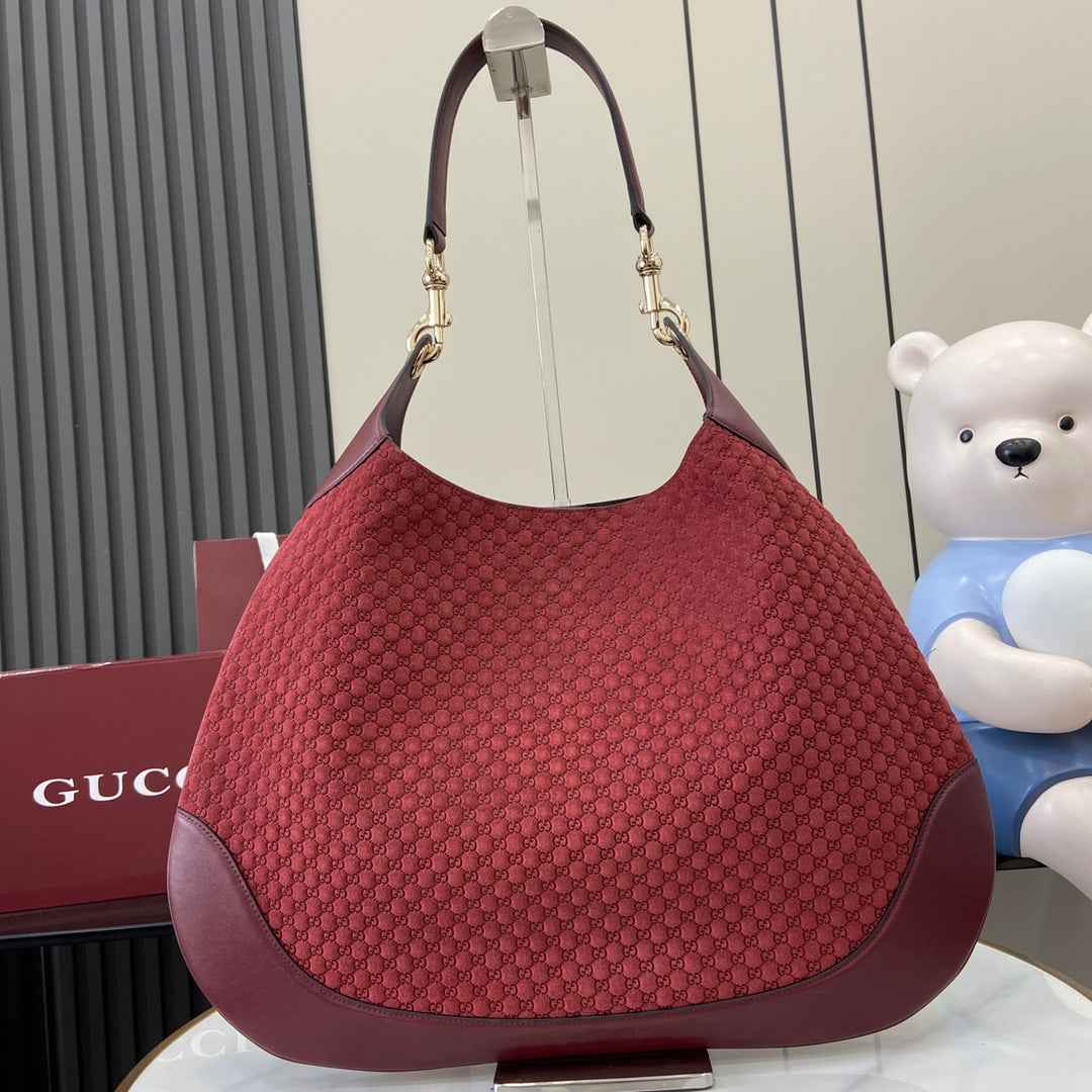 Gucci B large shoulder bag, 815924 in wine red GG suede