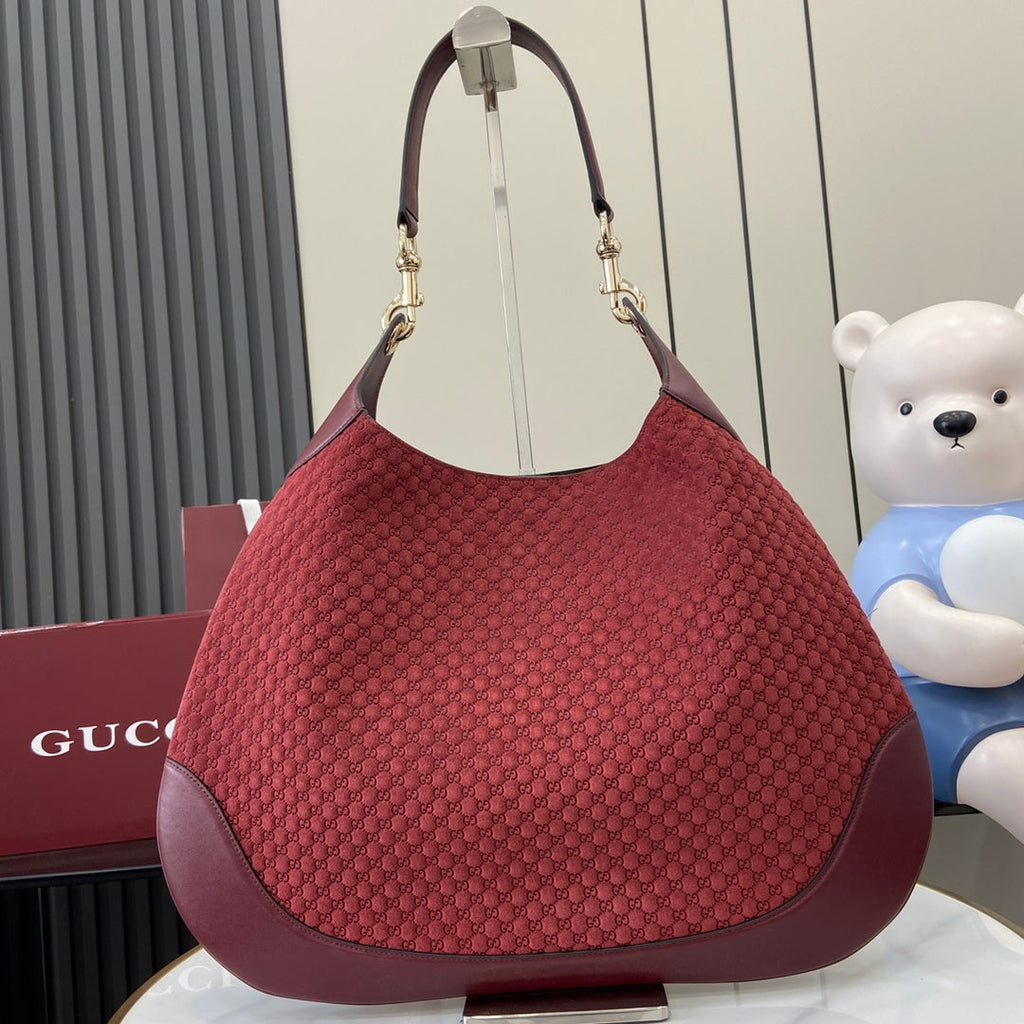 Gucci B large shoulder bag, 815924 in wine red GG suede