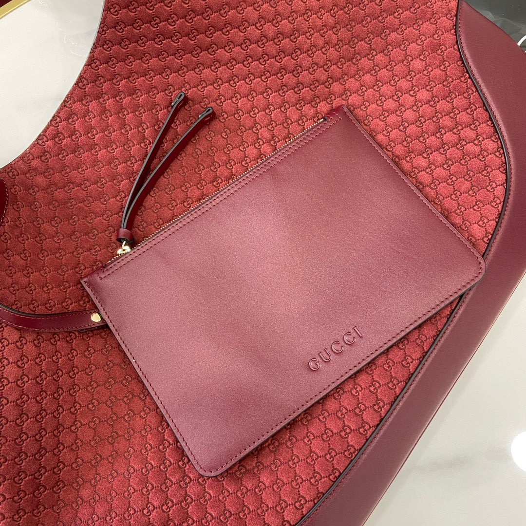 Gucci B large shoulder bag, 815924 in wine red GG suede