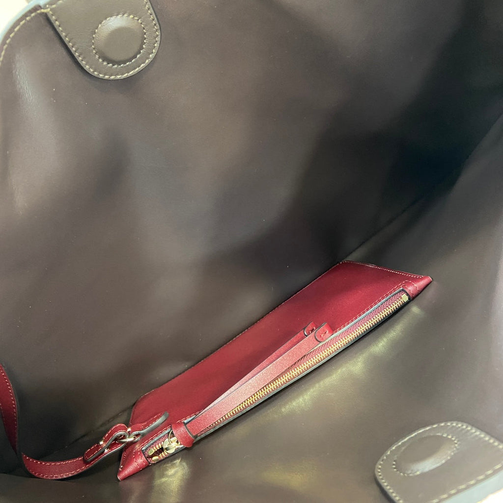 Gucci B large shoulder bag, 815924 in wine red GG suede
