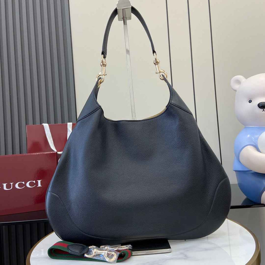 Gucci B large shoulder bag, 820169 in black leather