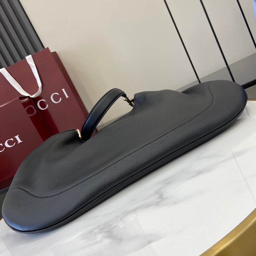 Gucci B large shoulder bag, 820169 in black leather