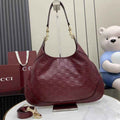 Gucci B medium shoulder bag, 834981 in wine red leather