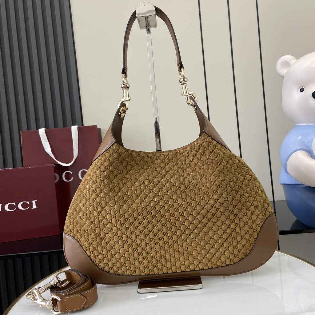 Gucci B medium shoulder bag, 834981 in brown GG suede