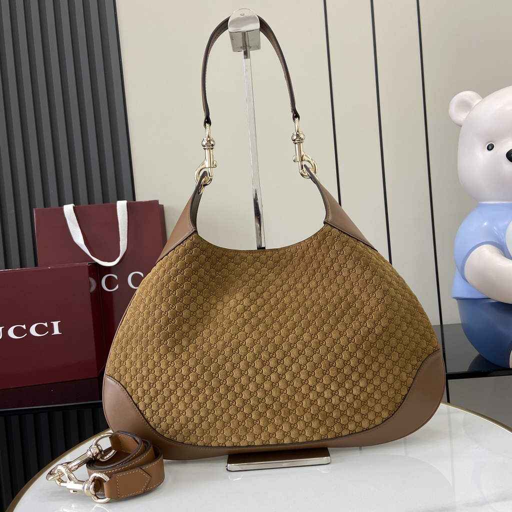 Gucci B medium shoulder bag, 834981 in brown GG suede