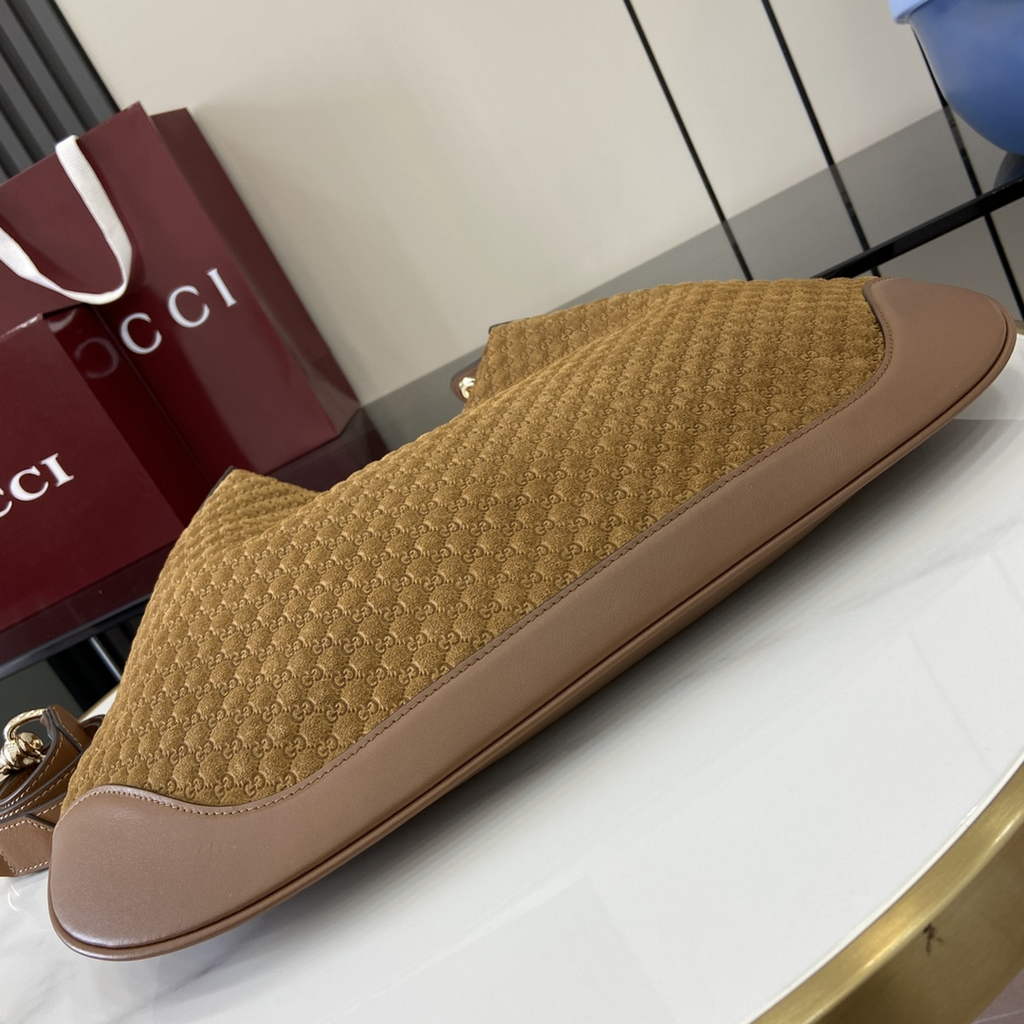Gucci B medium shoulder bag, 834981 in brown GG suede