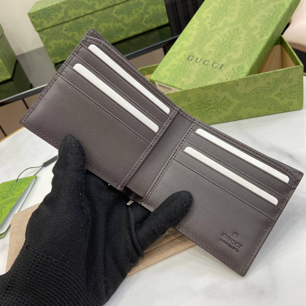 Gucci Bifold Wallet GG Supreme 408827
