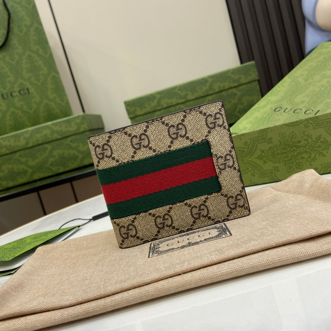 Gucci Bifold Wallet GG Supreme 408827