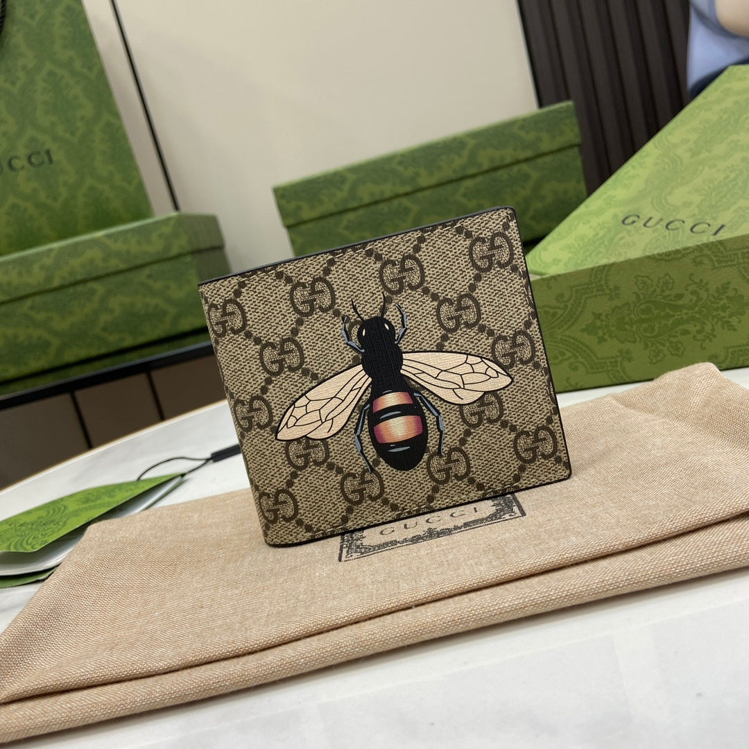 Gucci Bifold Wallet GG Supreme 451268 Bee