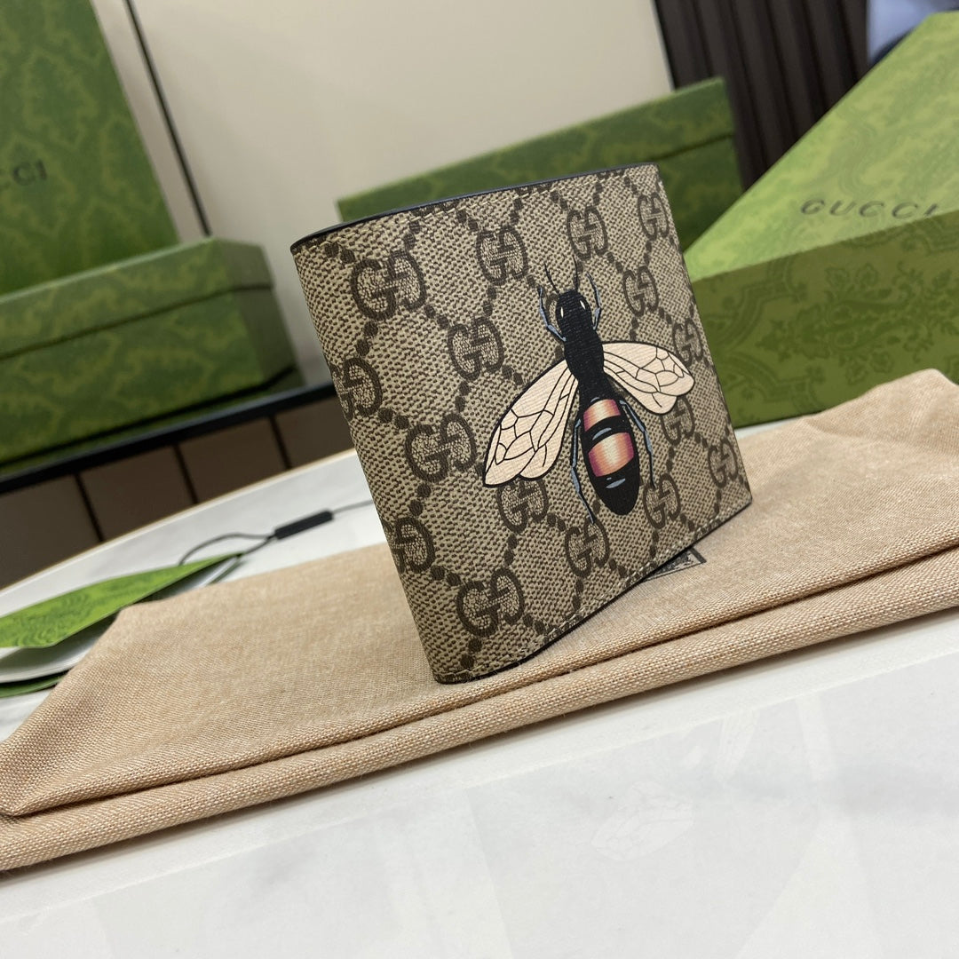Gucci Bifold Wallet GG Supreme 451268 Bee