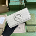 Gucci Blondie continental wallet 760302 in beige leather