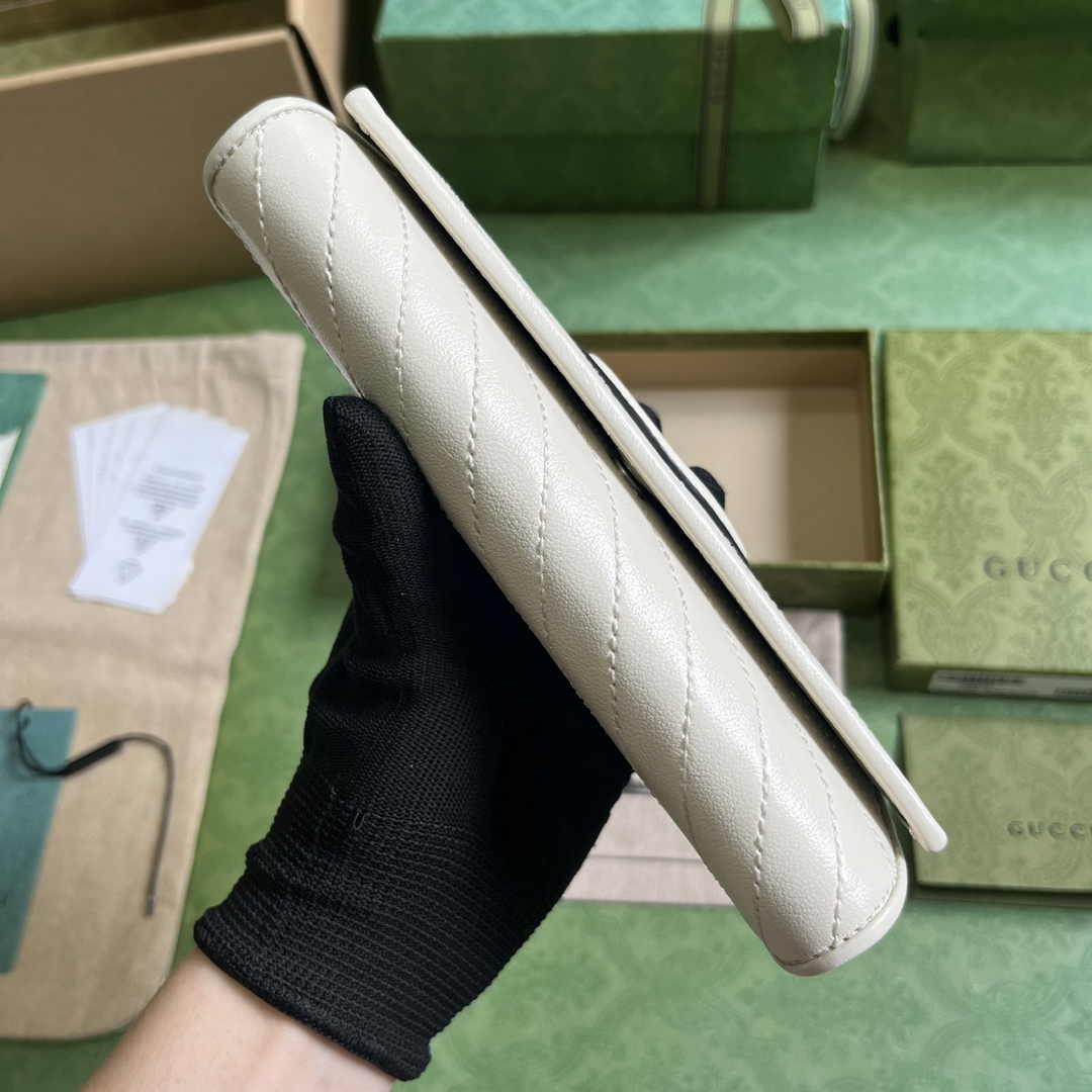 Gucci Blondie continental wallet 760302 in beige leather