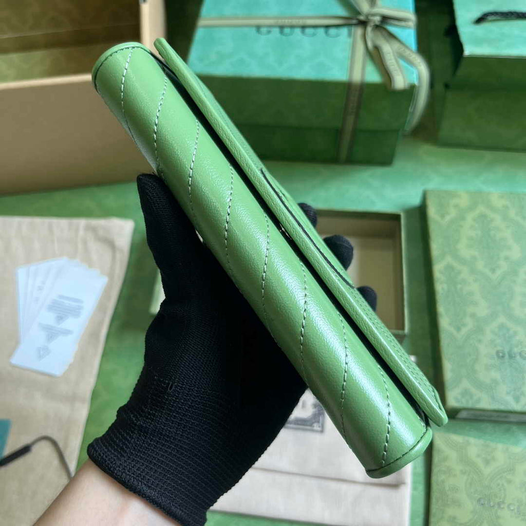 Gucci Blondie continental wallet 760302 in green leather