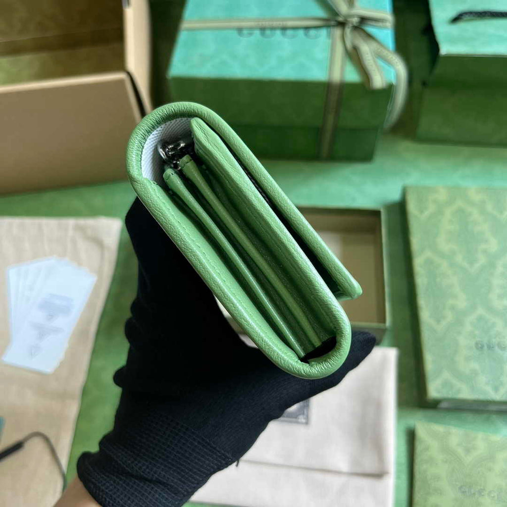 Gucci Blondie continental wallet 760302 in green leather