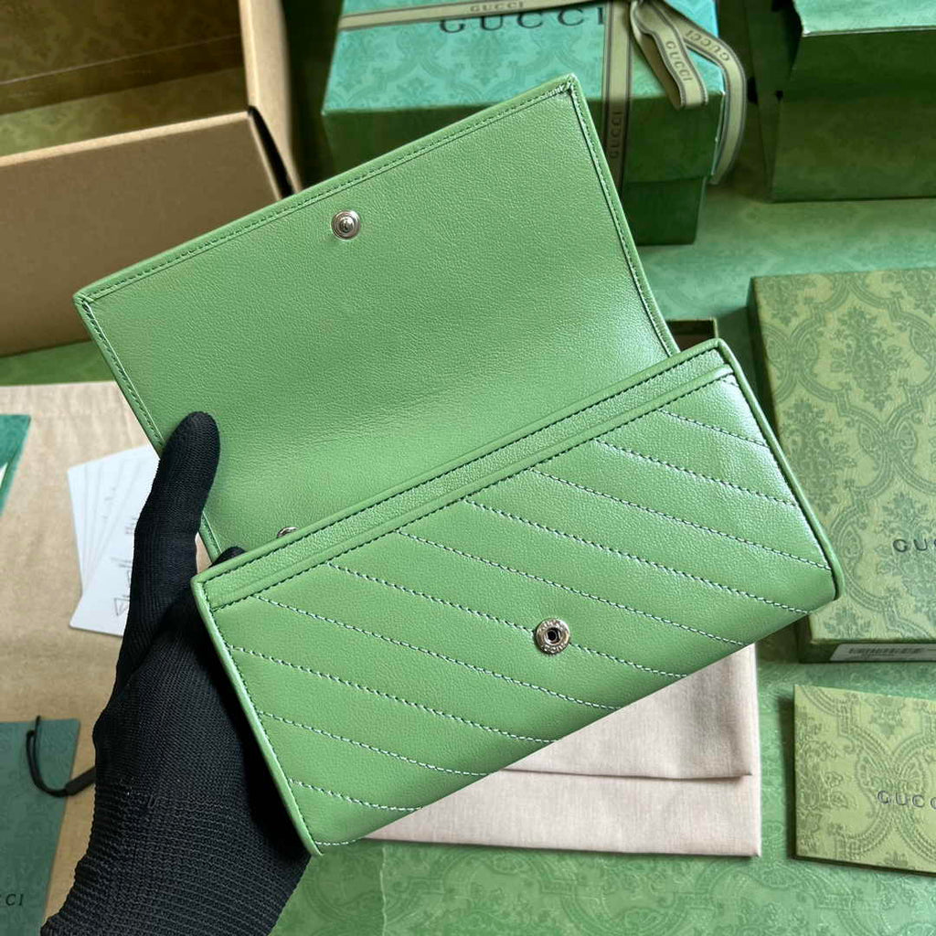 Gucci Blondie continental wallet 760302 in green leather