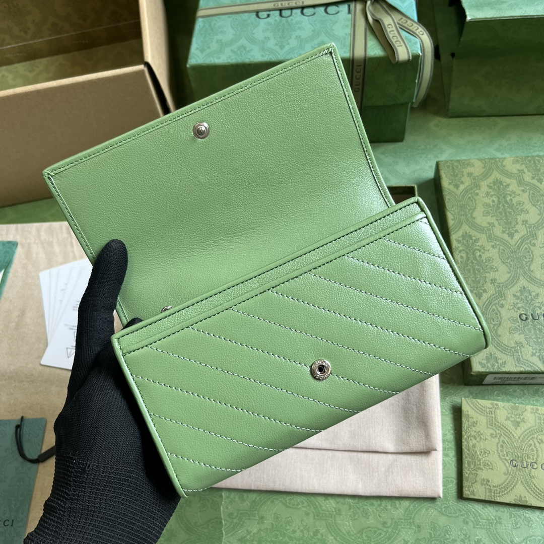 Gucci Blondie continental wallet 760302 in green leather