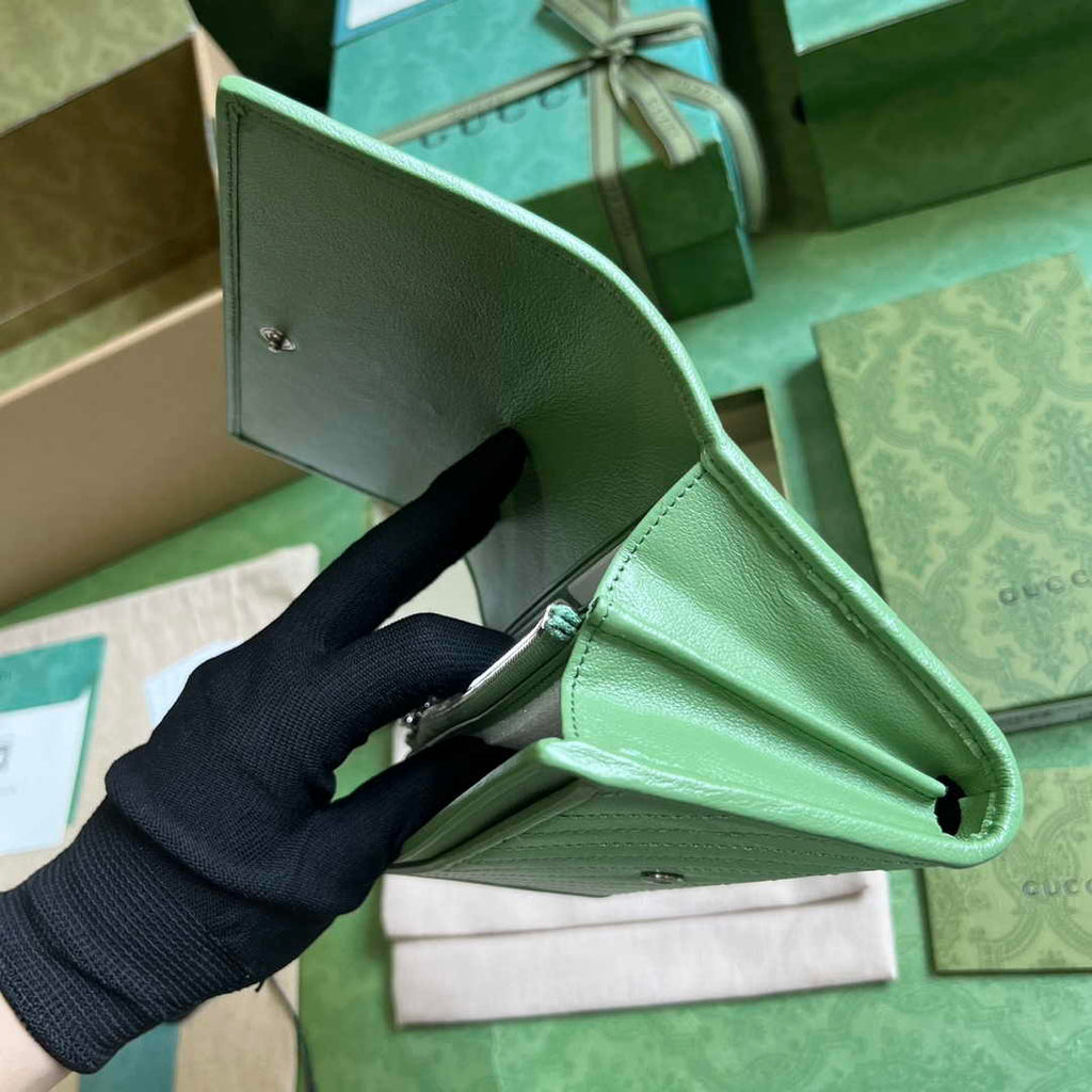 Gucci Blondie continental wallet 760302 in green leather