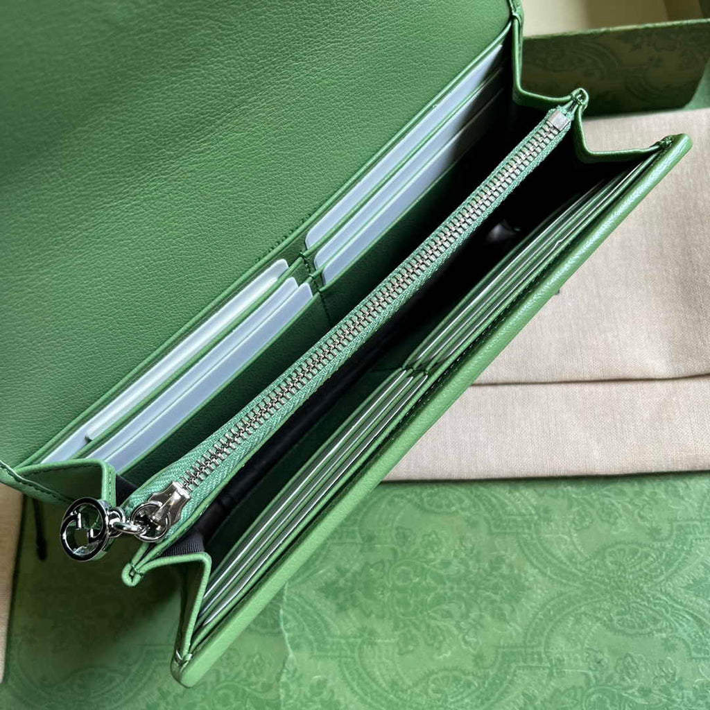 Gucci Blondie continental wallet 760302 in green leather