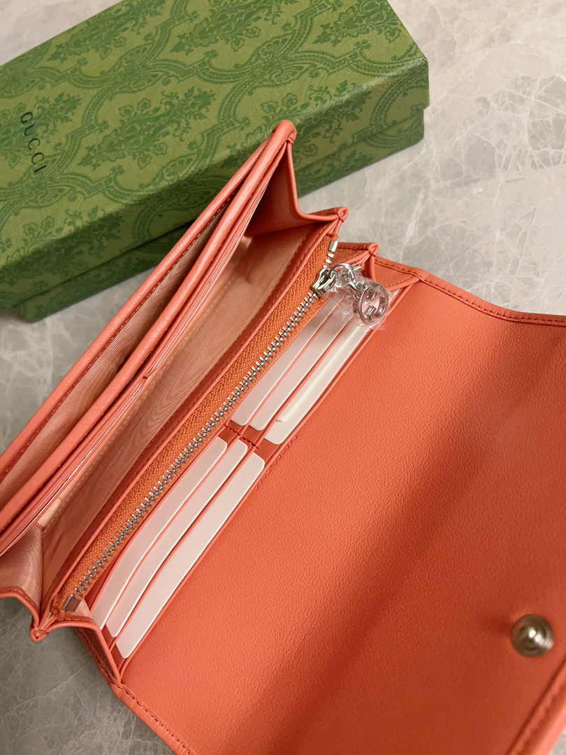 Gucci Blondie continental wallet 760302 in Orange leather
