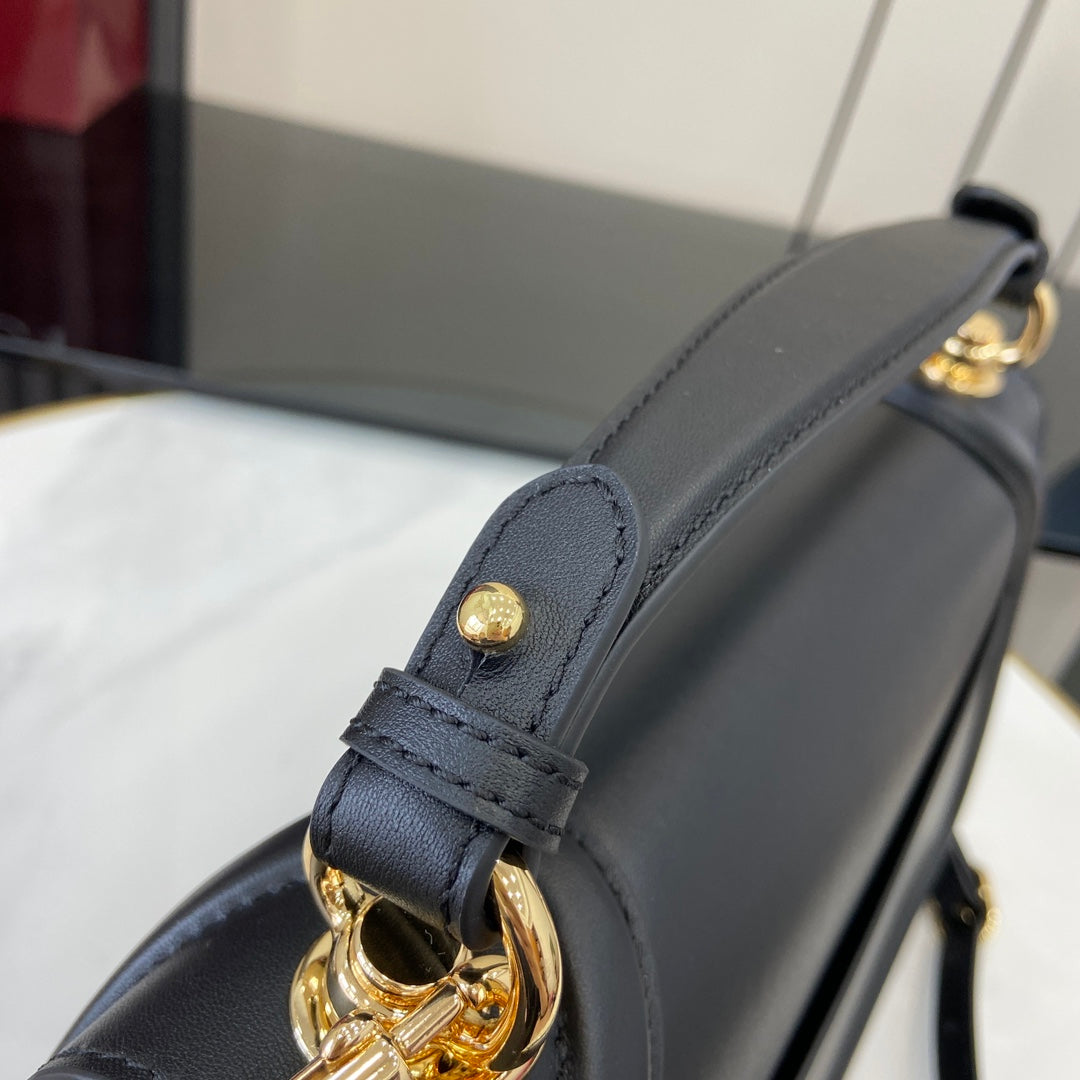 Gucci Blondie medium top handle bag 815716 in black leather