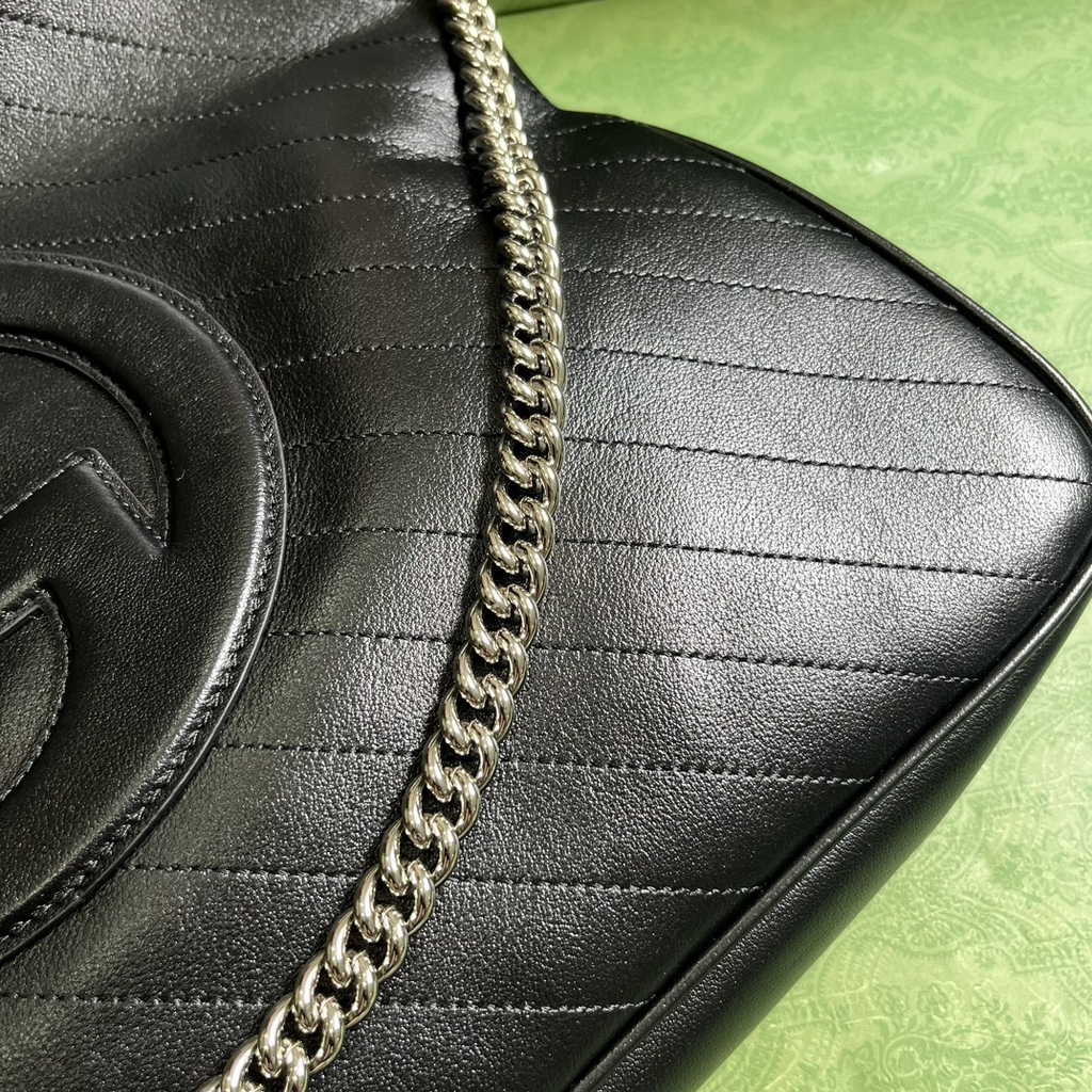 Gucci Blondie medium tote bag in black leather 751516