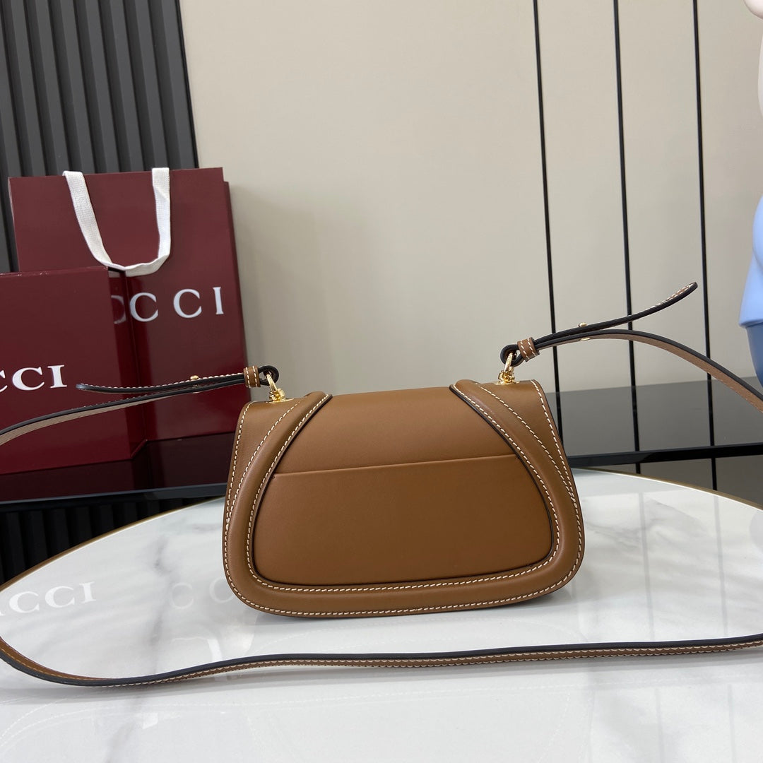 Gucci Blondie mini shoulder bag in brown leather 815700