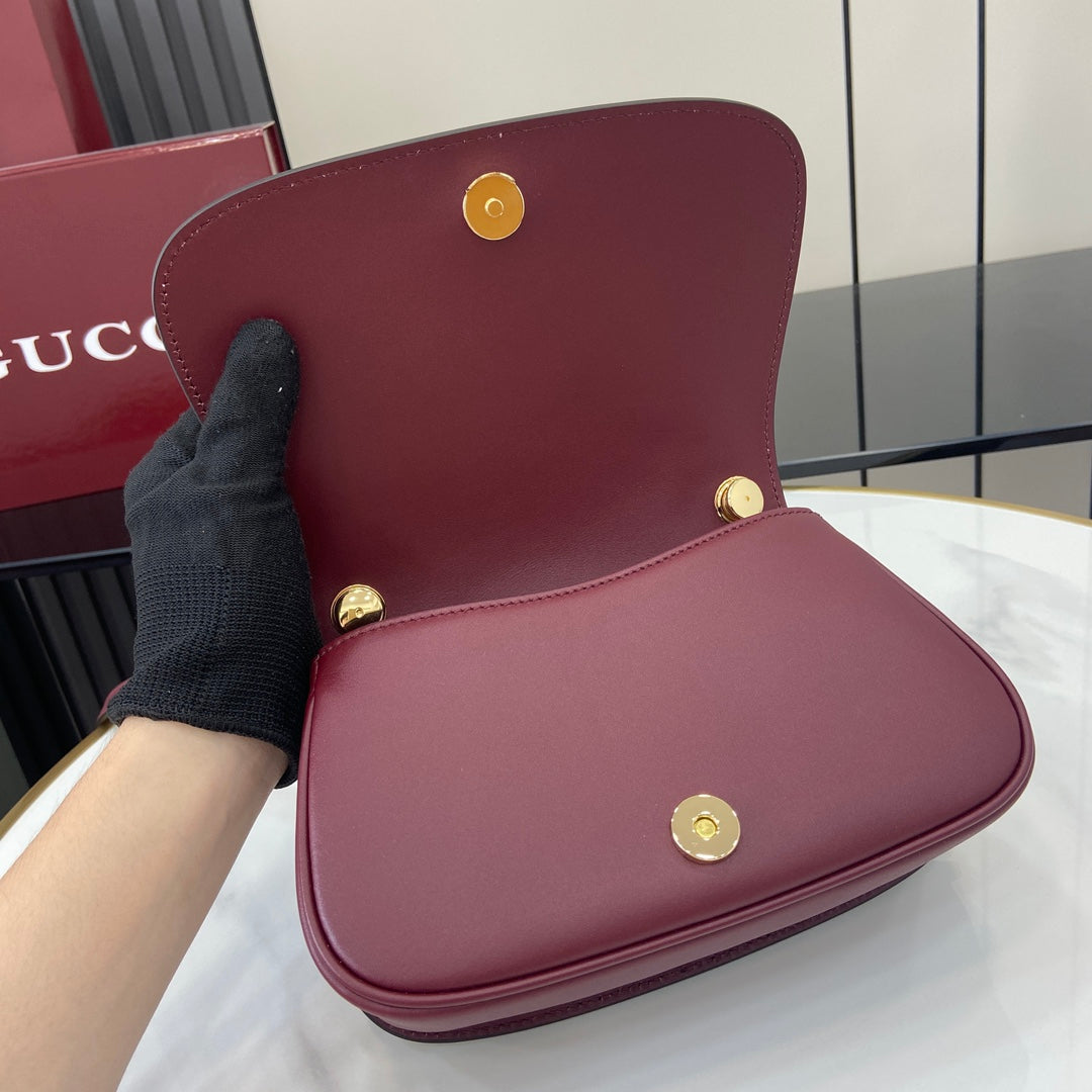 Gucci Blondie mini shoulder bag in red leather 815700
