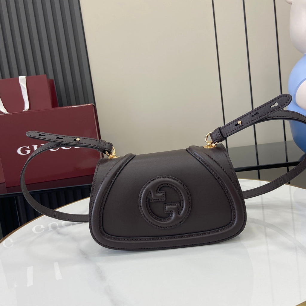 Gucci Blondie mini shoulder bag in coffee leather 815700