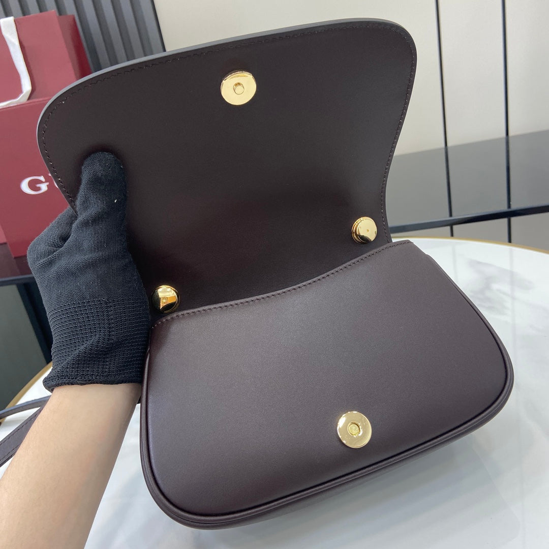 Gucci Blondie mini shoulder bag in coffee leather 815700