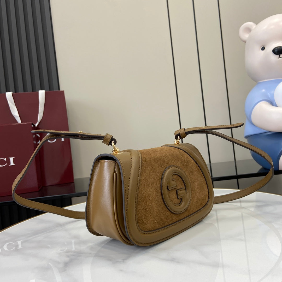 Gucci Blondie mini shoulder bag in brown suede 815700