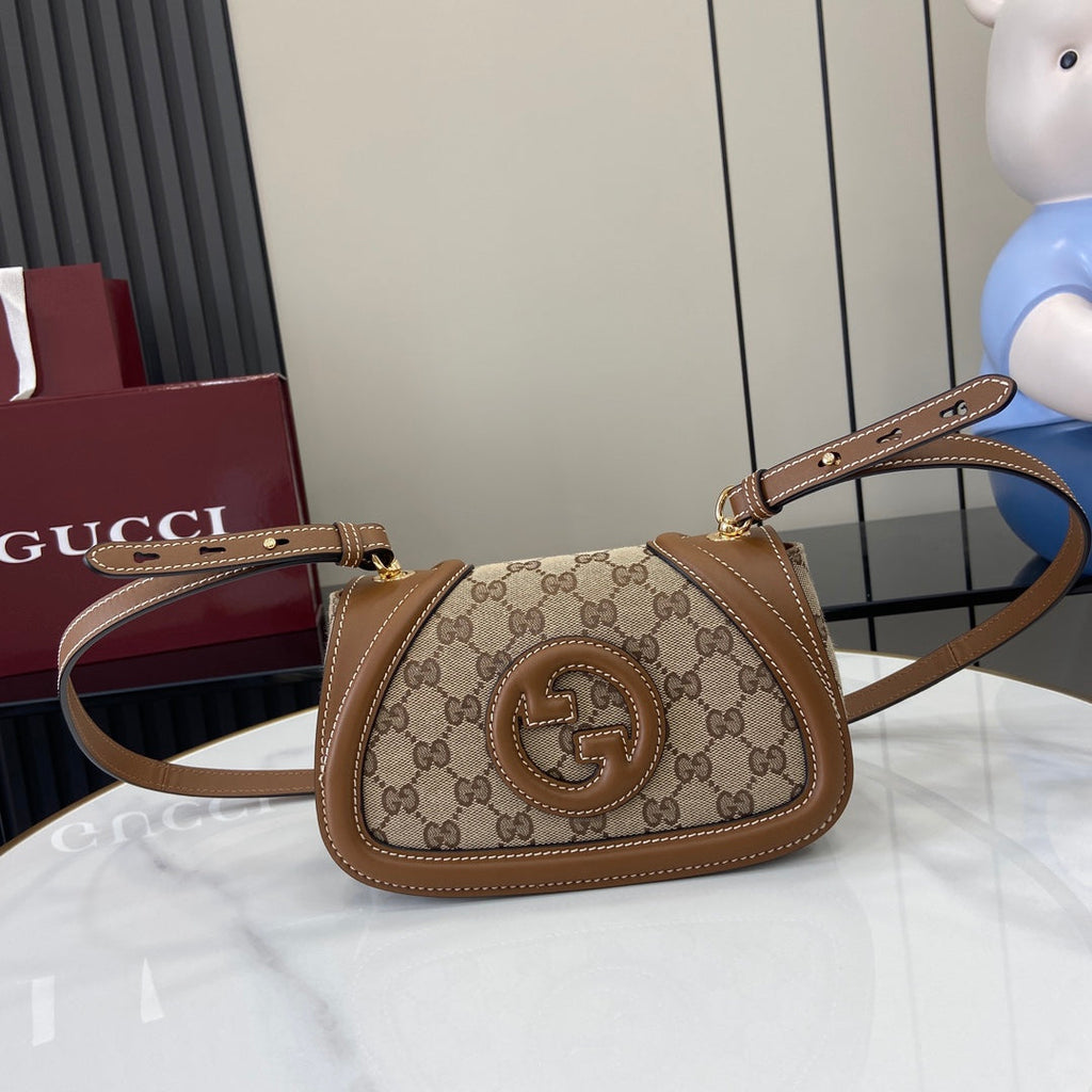 Gucci Blondie mini shoulder bag in dark brown GG canvas 815700