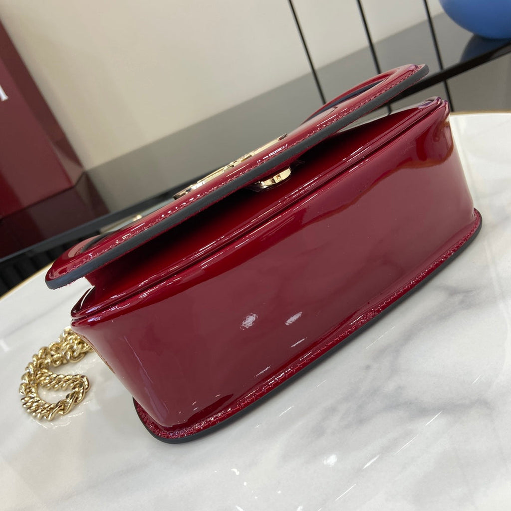 Gucci Blondie mini shoulder bag in red patent ‎815711